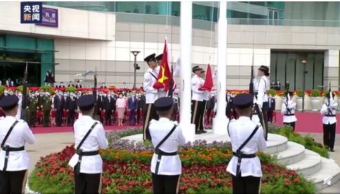 五星紅旗高高飄揚(yáng)，香港回歸祖國23年